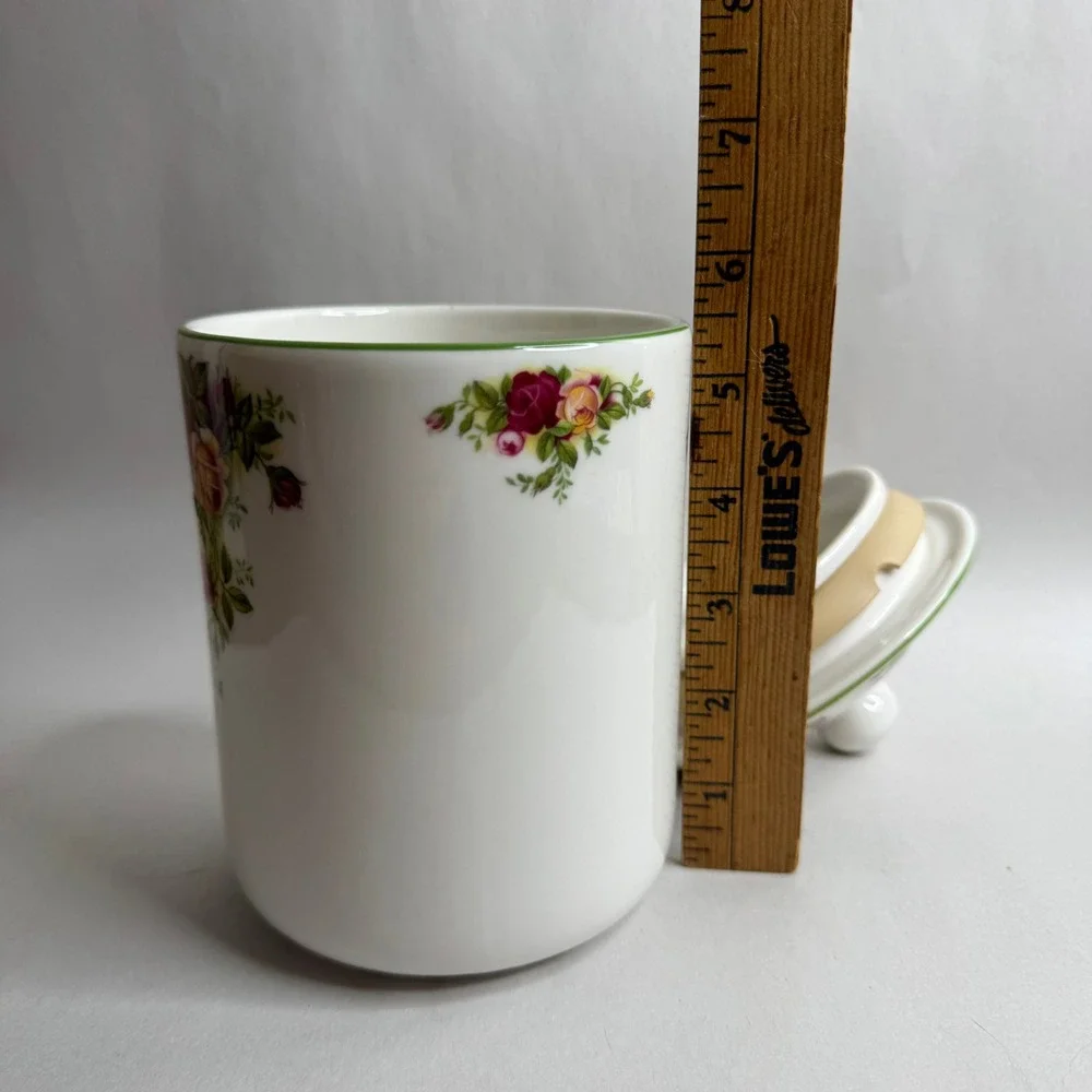 Royal Albert‎ Old Country Roses Ceramic Canister Jar with Lid Floral Green Trim